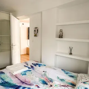 Sunny Notre Dame Apartamento París